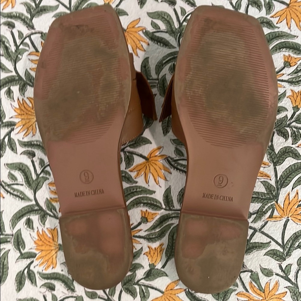 Steve Madden Brown Sandals - Picture 3 of 4